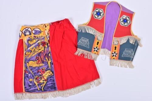 ANNIE OAKLEY: A rare original 1950/60s Annie Oakley childs dress up costume