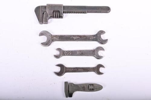 FORD/AUSTIN: A group of tools for Austin and Ford including three Ford spanners and an Austin spanner