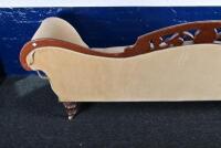 SETTEE: A Victorian velvet upholstered carved mahogany camel back settee, length of back 222cm - 6