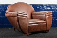 LOUNGE CHAIR: An Art Deco style club leather lounge chair - 3