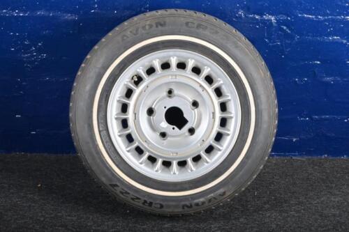 ROLLS-ROYCE: A Silver Spur 16' wheel fitted with Avon CR227 235/65R16 tyre