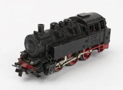 MARKLIN: A Marklin TM800 0-6-0 tank locomotive class 81 engine, circa 1950 (updated description)