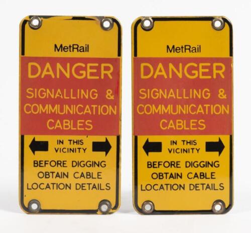 MTA: A pair of original Met era enamel signalling cable warning signs, 19.5 x 10cm