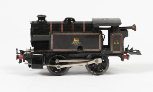 HORNBY: A Hornby clockwork O gauge 0-4-0 locomotive, British Railways 82011, no key