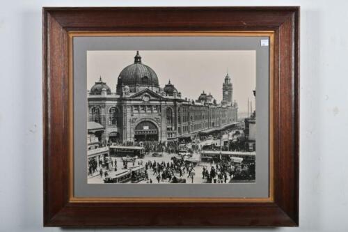 VICTORIAN RAILWAYS: A photograph of Flinders Street Station in 1920/30, framed and glazed, 61 x 70cm