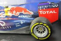 RENAULT RB10: A 1:18 scale 2014 Infiniti Red Bull Racing RB10 by Minichamps. As driven by Daniel Riccardo. - 7