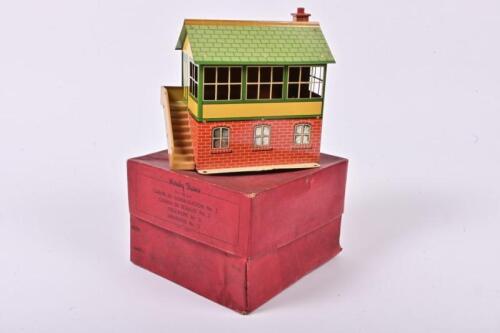 MECCANO: A Hornby Trains O gauge No.2 Signal Cabin in original box