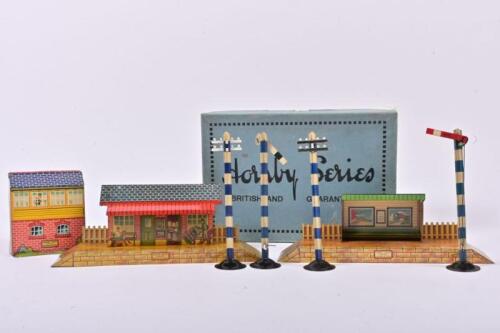 MECCANO: A Hornby Series O gauge M Station Set in original box