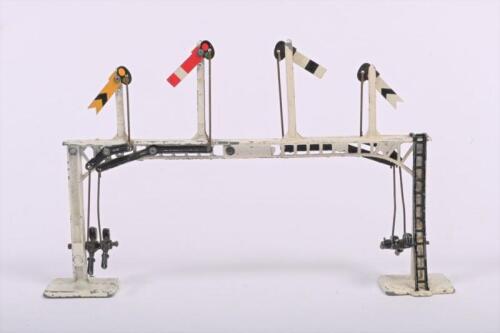 CRESCENT TOYS: A Crescent model signal bridge with four signals
