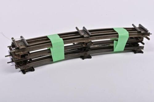 TRACK: Six lengths of curved O gauge track