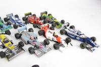 F1 MODELS: A quantity of 1:43 scale F1 models. - 5