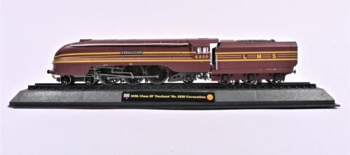 DUCHESS: A 1:76 scale diecast plastic model of a class 8p "Duchess" No.6220 Coronation by Amercom