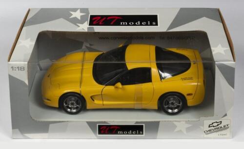 CHEVROLET: A NOS 1:18 scale UT Models Chevrolet Corvette