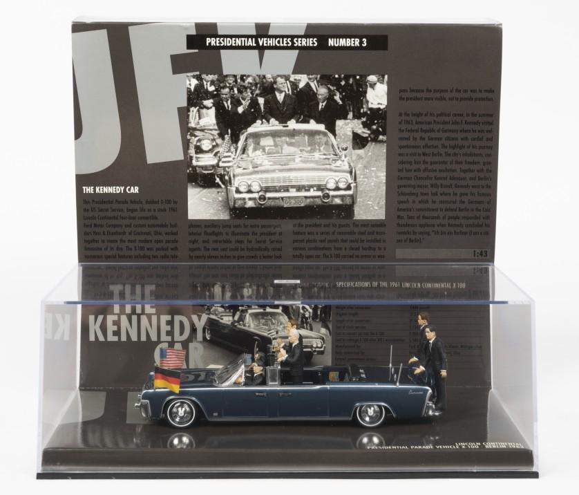 LINCOLN: A NOS 1:43 scale Minichamps 'Presidential Vehicles Series 