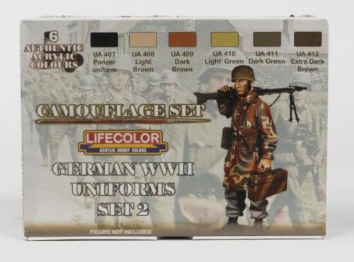 LIFECOLOR: A NOS Sealed German WWII Uniforms Acrylic Set