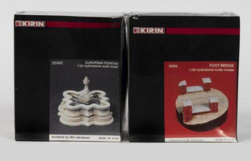 KIRIN: Two NOS Sealed 1:35 scale buildings including a foot bridge & European Fountain