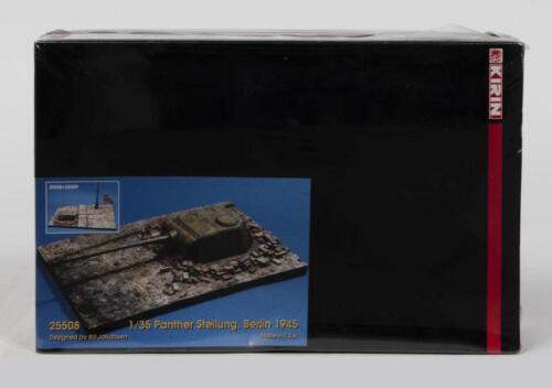 KIRIN: A NOS Sealed 1:35 scale Panther Stellung, Berlin 1945 Diorama
