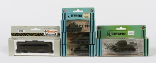 ROCO: Five NOS 1:87 scale Mini Tanks Collection including 4 Tanks & a Bus