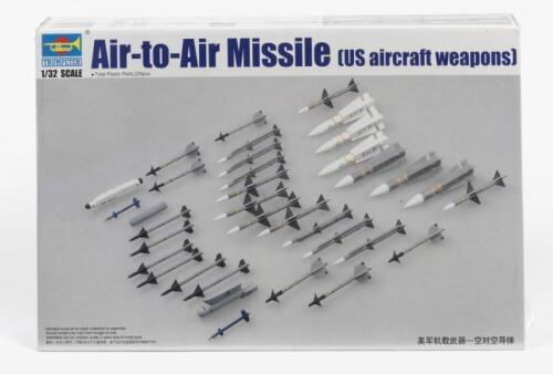 TRUMPETER: A NOS Sealed 1:32 scale Air-to-Air Missile (US Aircraft Weapon) model kit
