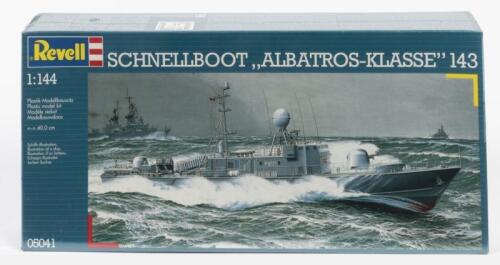 REVELL: A NOS Sealed 1:144 scale Schnellboot 'Albatros-Klasse' 143 model kit