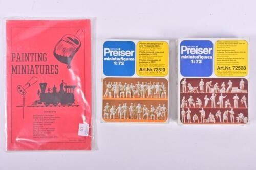 PREISER: Two NOS Sealed 1:72 scale pilots & ground crew figures together with a reference book 'painting miniatures'