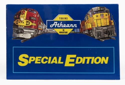 ATHEARN: A letter sealed HO Scale model rail Locomotive Powered Emd GP40-2 chessie system 'GM50' in gold livery with Emo 50th anniversary logo