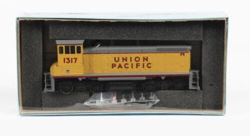 ATHEARN: A letter sealed HO scale model rail Locomotive SW1500 Powered 'Union Pacific' #1317