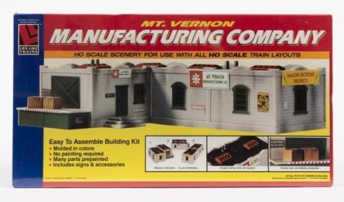LIFE LIKE TRAIN: A NOS Sealed HO scale model rail Manufacturing company kit
