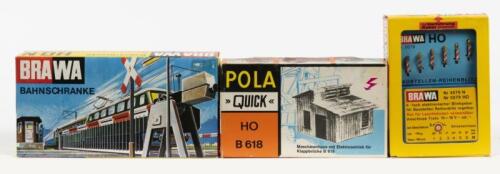 BRAWA & POLA MOTOR: Three NOS HO scale model rail items including road blocks with blinking lights, motorised level crossing barrier & building + reduction gearbox