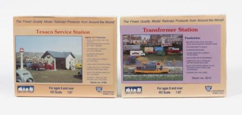 IHC: Two NOS Sealed HO scale model rail kits including a Texaco Service Station & a Transformer Station