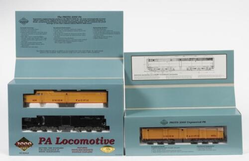 PROTO: Two NOS HO scale model rail Locomotives including PA Locomotive & unpowered PB Locomotive (Limited Edition)