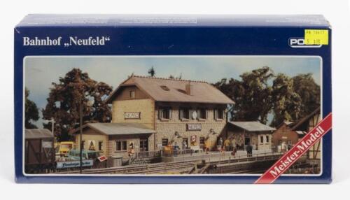 POLA: A NOS Sealed HO scale model rail Bahnhof "Neufeld" kit