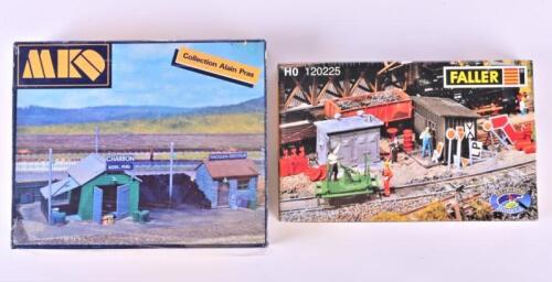 MKD / FALLER: Two NOS Sealed HO scale rail model kits including a small house with direction boards & coal merchant