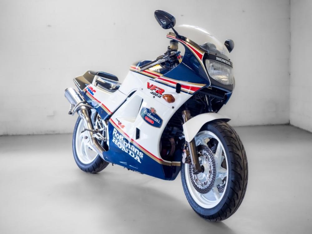 1987 HONDA VFR400R NC24 ROTHMANS EDITION - Scaled down version of the  legendary Honda VFR750 - Price Estimate: $ - $