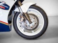 1987 HONDA&nbsp;VFR400R NC24 ROTHMANS EDITION - Scaled down version of the legendary Honda VFR750 - 24