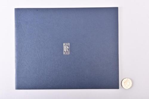 ROLLS-ROYCE: A circa 1997 Rolls Royce Silver Spur & Silver Dawn prestige brochure.
