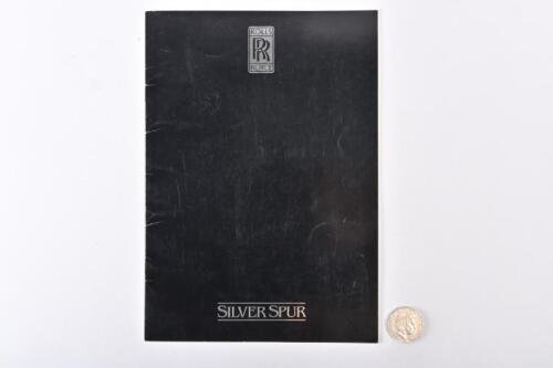 ROLLS-ROYCE: 1982 Rolls Royce Silver Spur brochure.