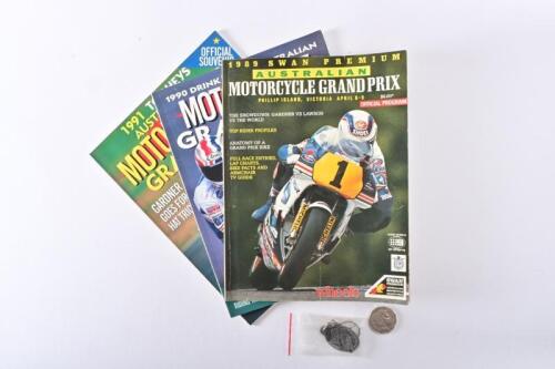 AUSTRALIAN MOTOGP: Three programs:1989, 1990, 1991. Metal key ring.