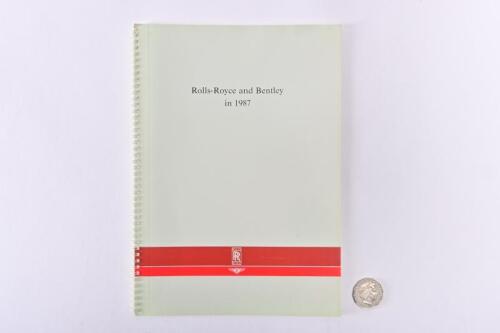 ROLLS-ROYCE/BENTLEY: A 1987 official dealer only spiral booklet re changes for 1987.