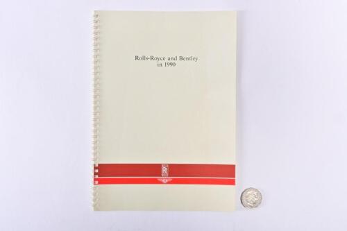 ROLLS-ROYCE/BENTLEY: A 1990 official dealer only spiral booklet re changes for 1990.