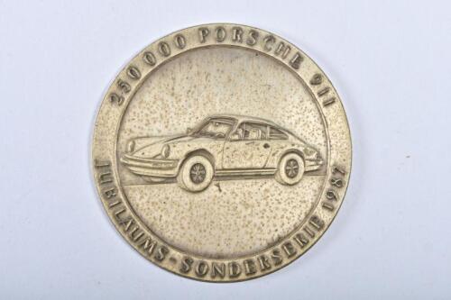 PORSCHE: A 1987 commemorative Porsche medallion for the Jubilaums Sonderserie 250,0000 Porsche 911