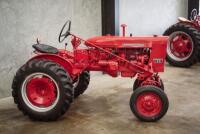 1968 IH FARMALL 140 TRACTOR - 2