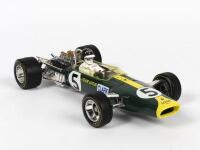 LOTUS FORD: A 1:18 scale Quartzo 1967 British GP Winner Lotus-Ford 49 #5 model