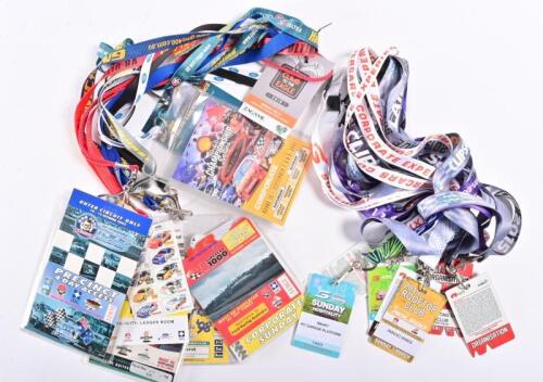 V8 SUPERCARS: A collection of V8 Supercar passes and lanyards from 2000/10s, including some from Bathurst