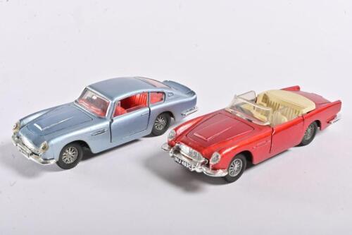 ASTON MARTIN: Two 1:43 scale Aston Martin models by Dinky Toys