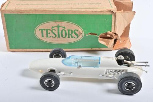 INDY 500: A large 1970s American gas powered model of a Sprite Indy 500 race car by Testors, 32cm long in original box