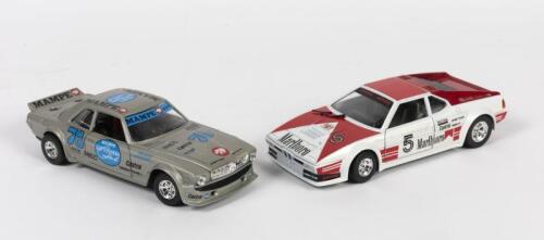 MERCEDES-BENZ/BMW: Two Burago 1:24 scale racing car models