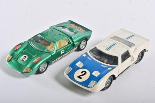 FORD: Two 1:43 scale 1960s Ford GT40 car models