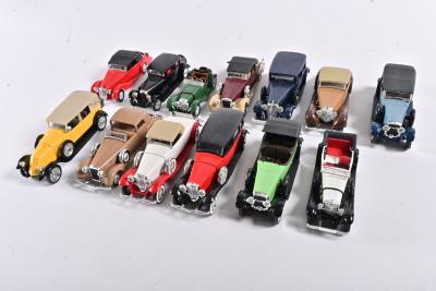 SOLIDO: Thirteen 1:43 scale circa 1930s car models