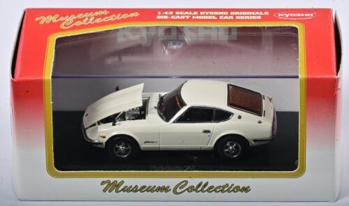 NISSAN: A 1:43 scale NOS Kyosho Nissan Fairlady ZL white die-cast model
